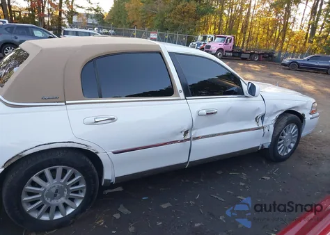 2004 Lincoln Town Car Signature from USA, damaged, VIN 1LNHM81W34Y679984